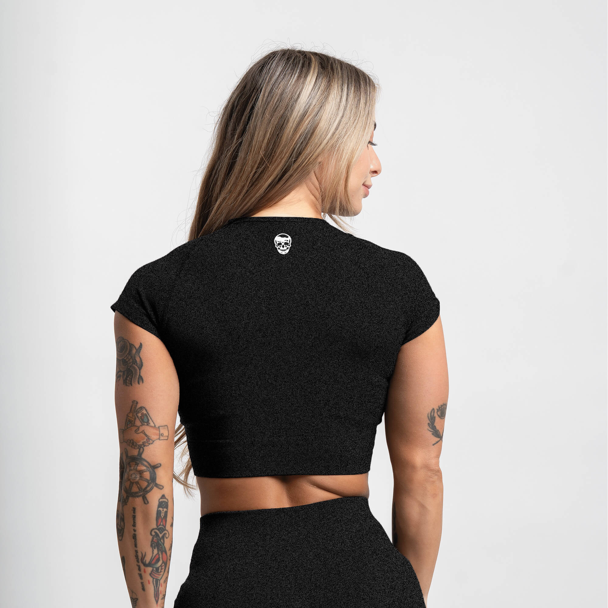 #Color_Black Marl