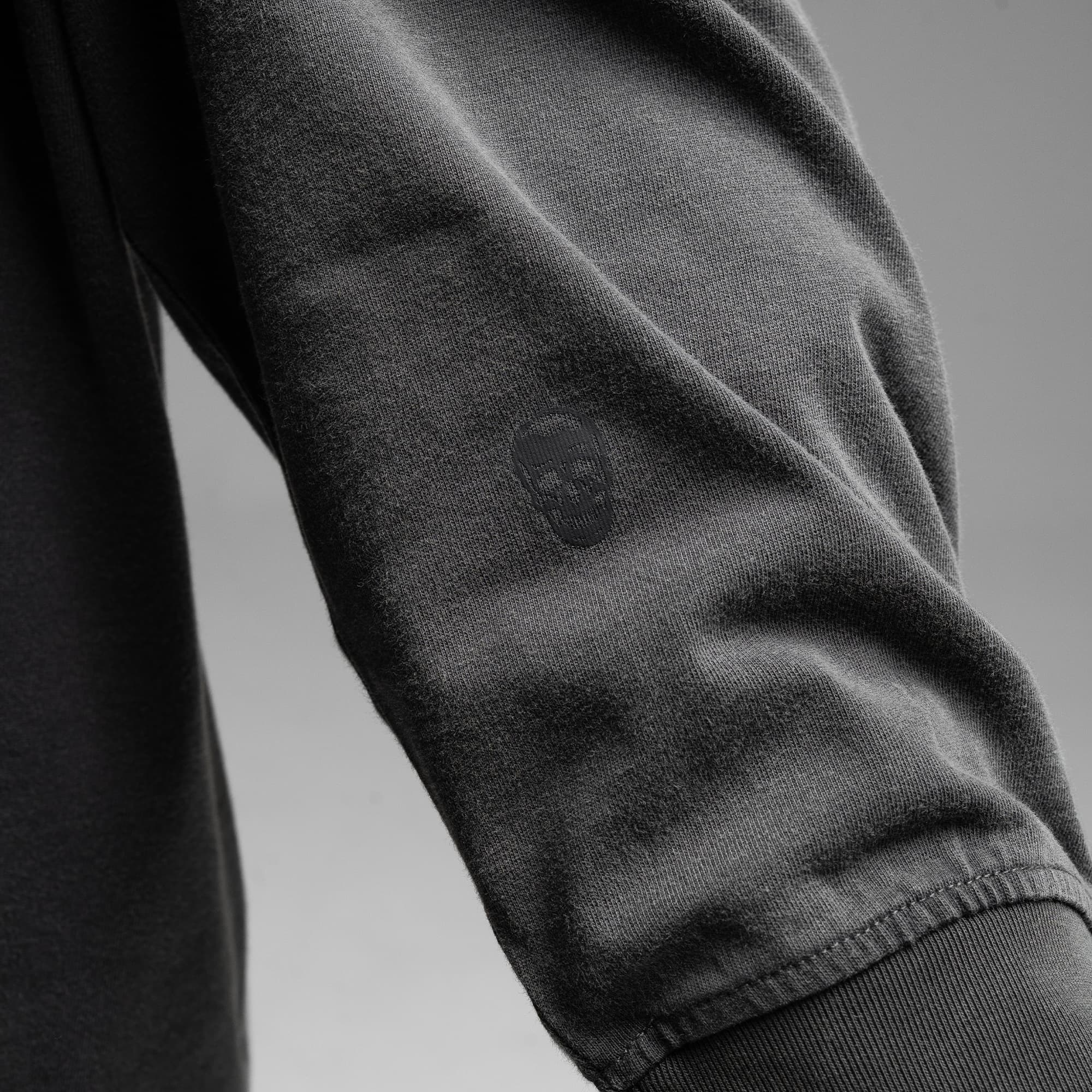 Reaper Chainscript Long Sleeve Shirt sleeve skull logo detail shot