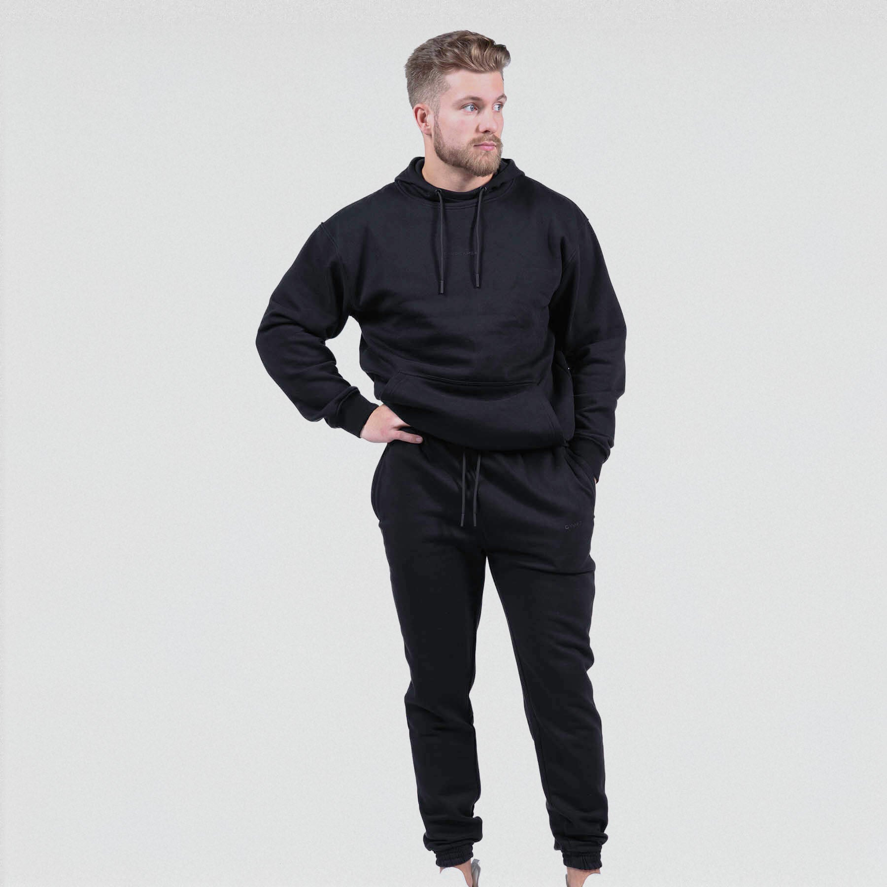 athlete wearing axis set