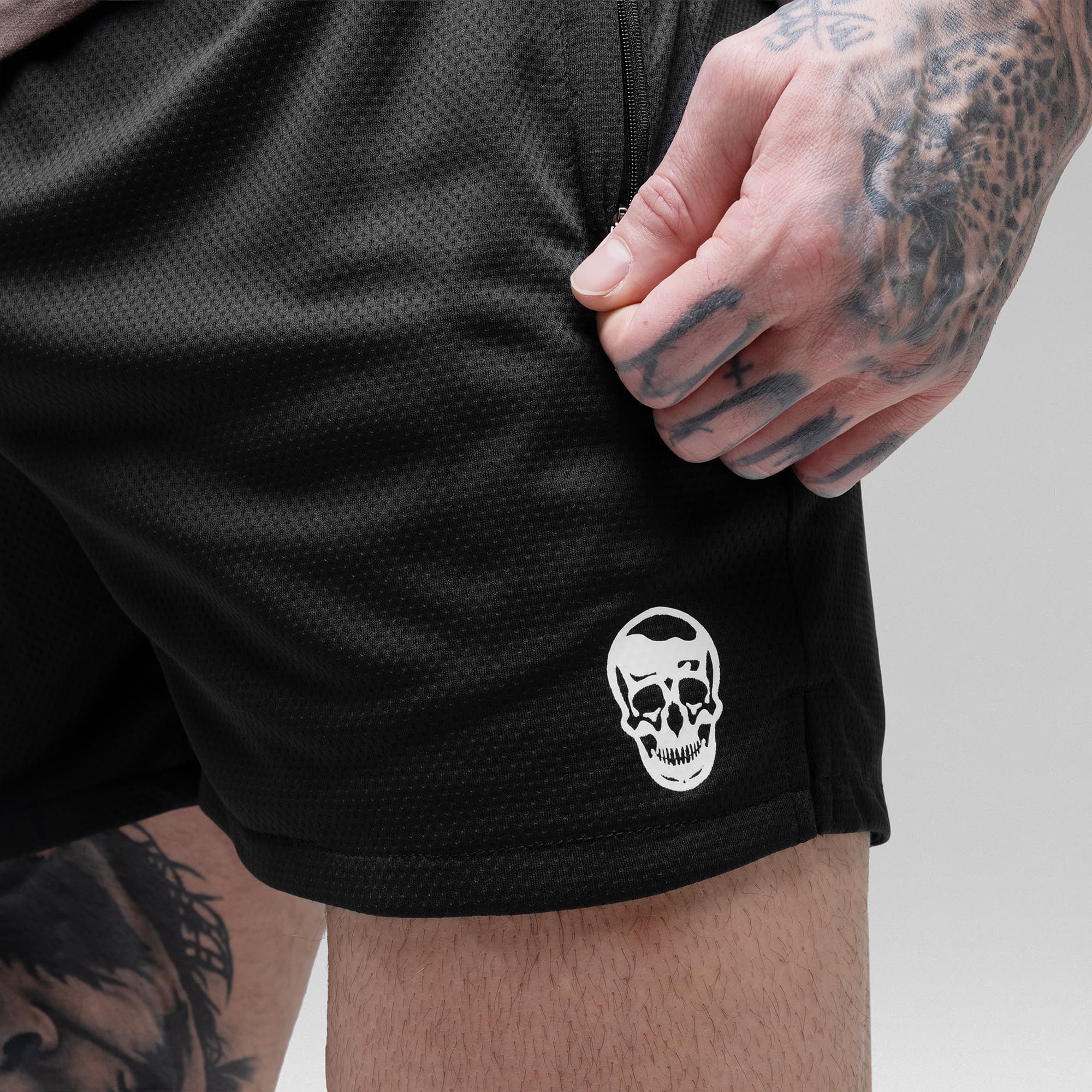 Core Skull Mesh Training Shorts - Black/White