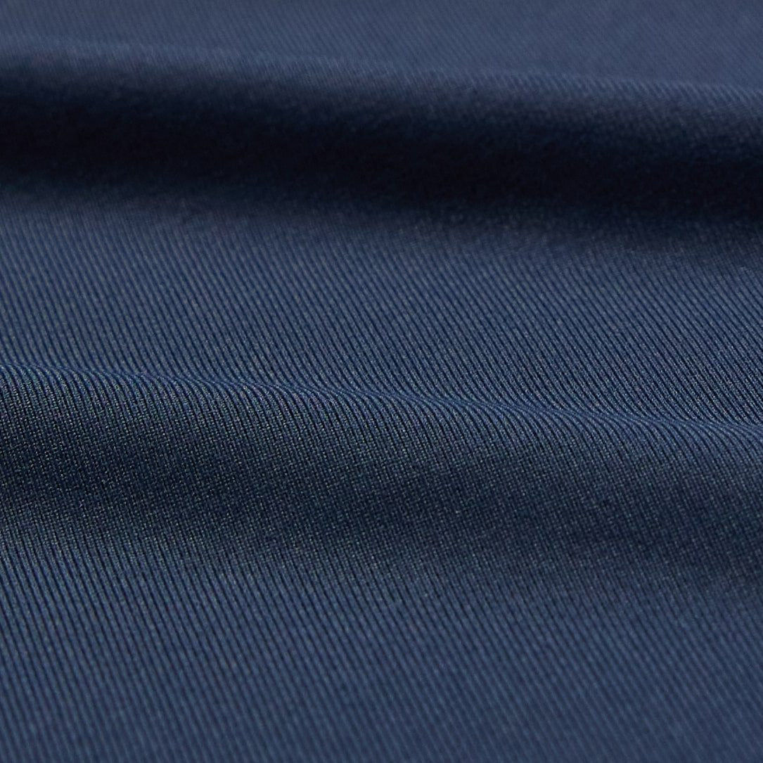 performance tank navy close up